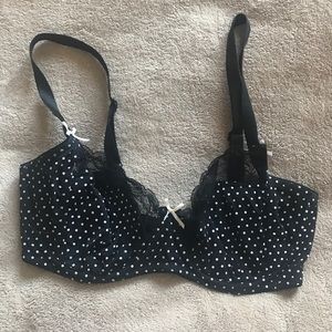 🎉 3 for $15!🎉 Black Polka Dot Balconette Bra